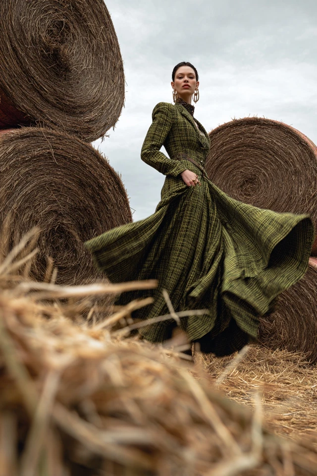 Elegant Fall Curated Accessory Trends