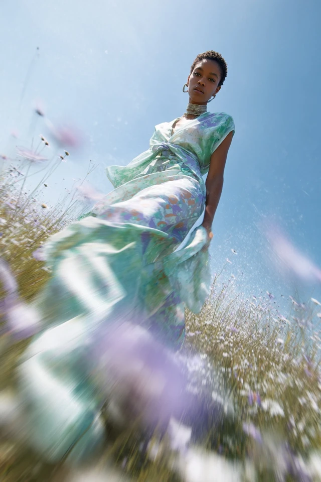 Spring Bold Dressing Guide