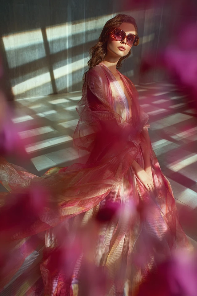 Chic Safflower Organza Evening Ensemble - photo 3