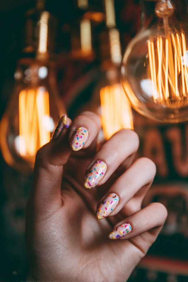 Donut Glaze Nails Extravaganza - photo 2