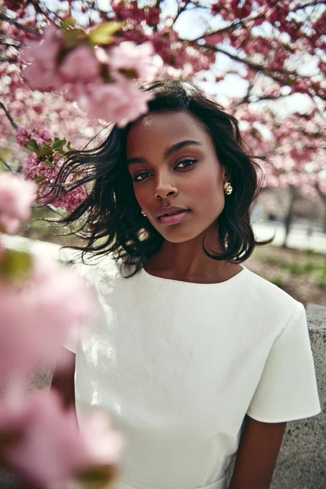 Spring White Tee Wardrobe Basics - photo 2