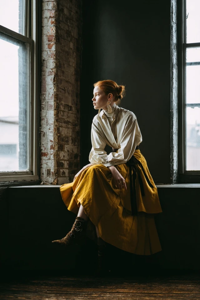 Edit Elegant Midi Skirt Fabric Focus - photo 3