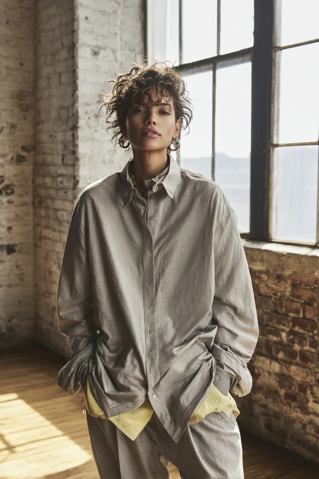 Modern Oversized Shirt Staples - photo 3
