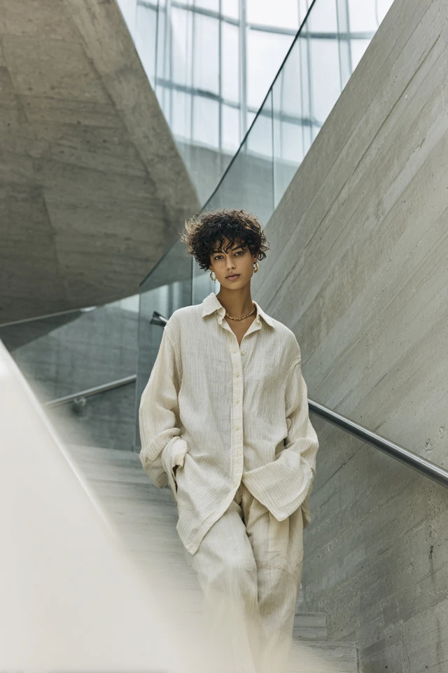 Neutral Oversized Shirt Effortless - photo 3