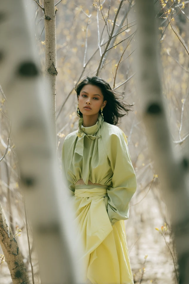 Y2K Spring Chic Dressing Guide - photo 4