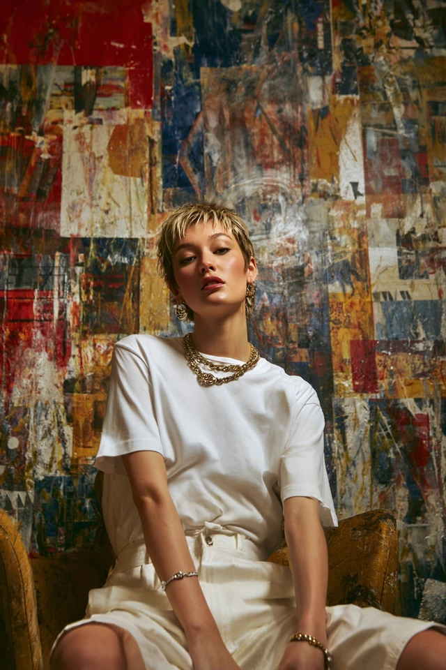 Neutral White Tee Ultimate Guide - photo 4