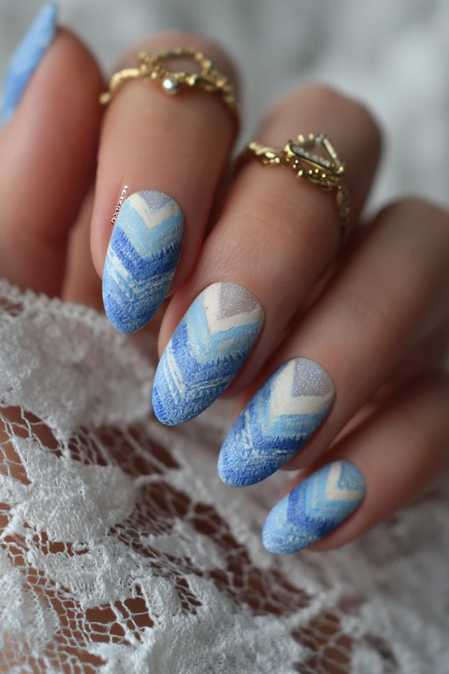 Opulent Chevron Design Nails - photo 2