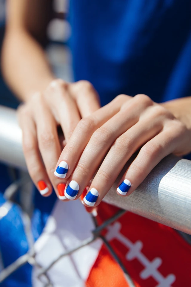Tailgate Party Nails Inspiration - photo 3