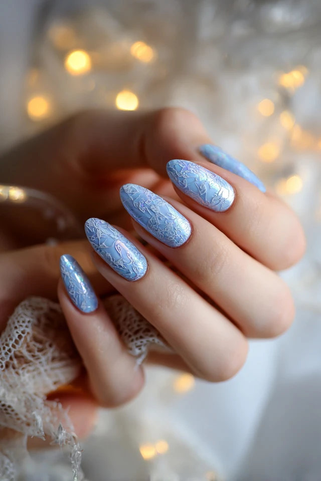 Opulent Eiffel Silhouette Nails - photo 3
